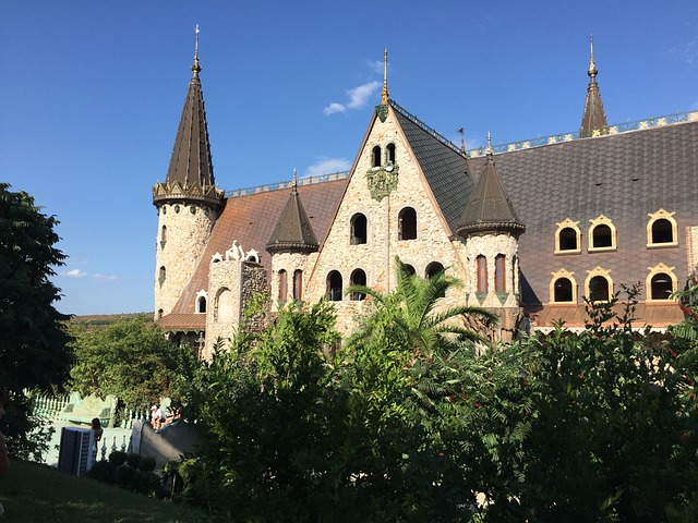 טירת ראבדינובו (Ravadinovo Castle)